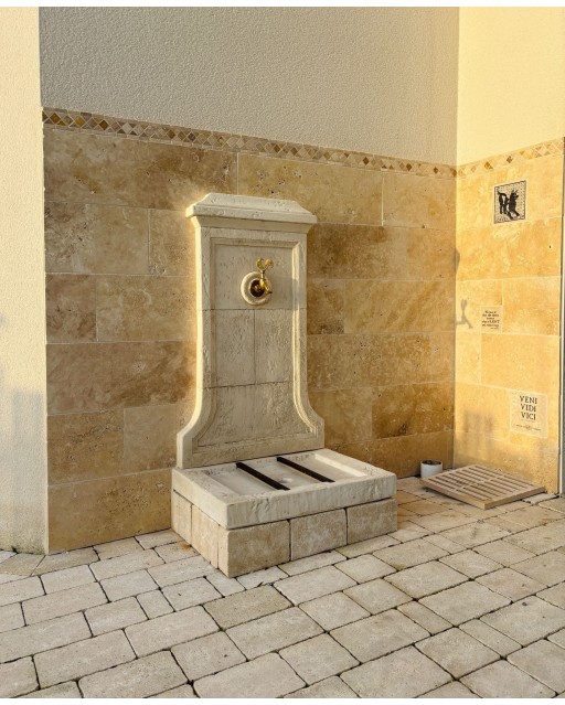 Fontaine de Jardin en Pierre Toscane
