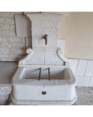 Fontaine de Jardin en Pierre Vénus