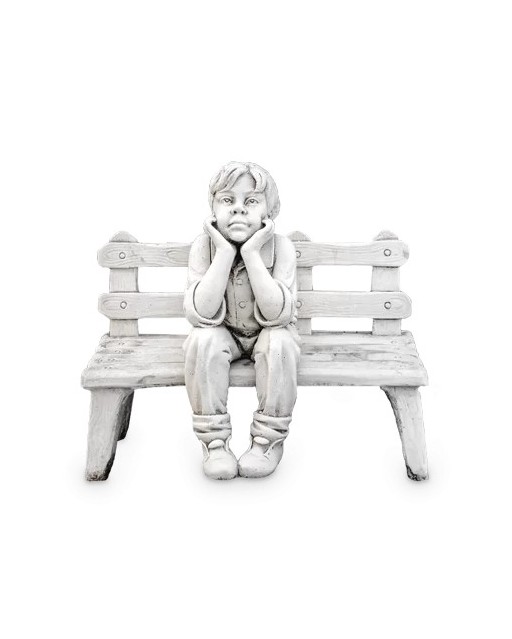 Statue décoration de jardin en pierre petit garçon sur son banc