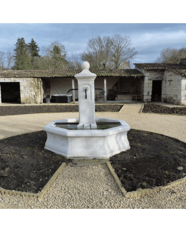 Fontaine de Jardin en Pierre Vincennes