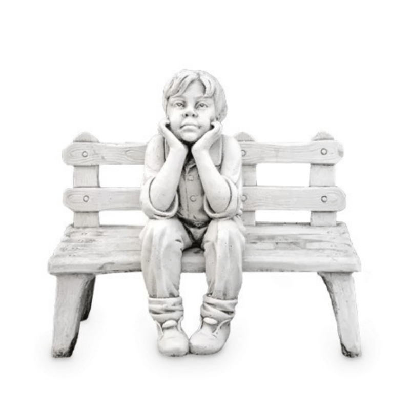 Statue de Jardin en Pierre Garçon sur un Banc H.70 cm Statue de Jardin en Pierre Garçon sur un Banc H.70 cm