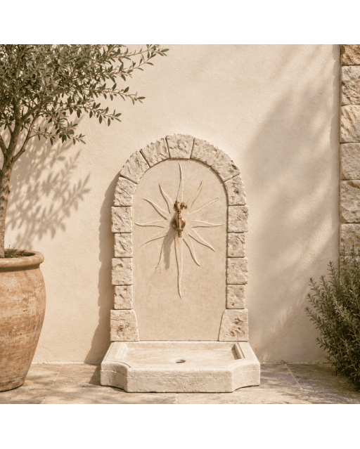 Fontaine de Jardin en Pierre Calypso