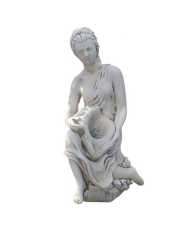 Statue de Jardin en Pierre Diane Assise tenant un Coquillage